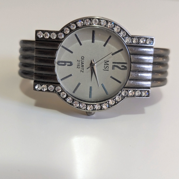 #58 - MSJ Quartz Watch Silver - Picture 6 of 7